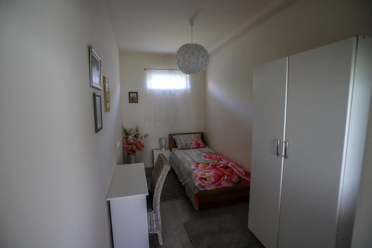 Apartman Veronika Dakovo Luaran gambar